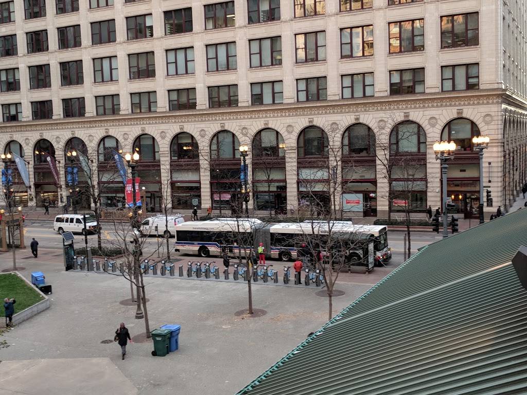 Dunkin Donuts | cafe | 333 S State St, Chicago, IL 60604, USA | 3124311024 OR +1 312-431-1024