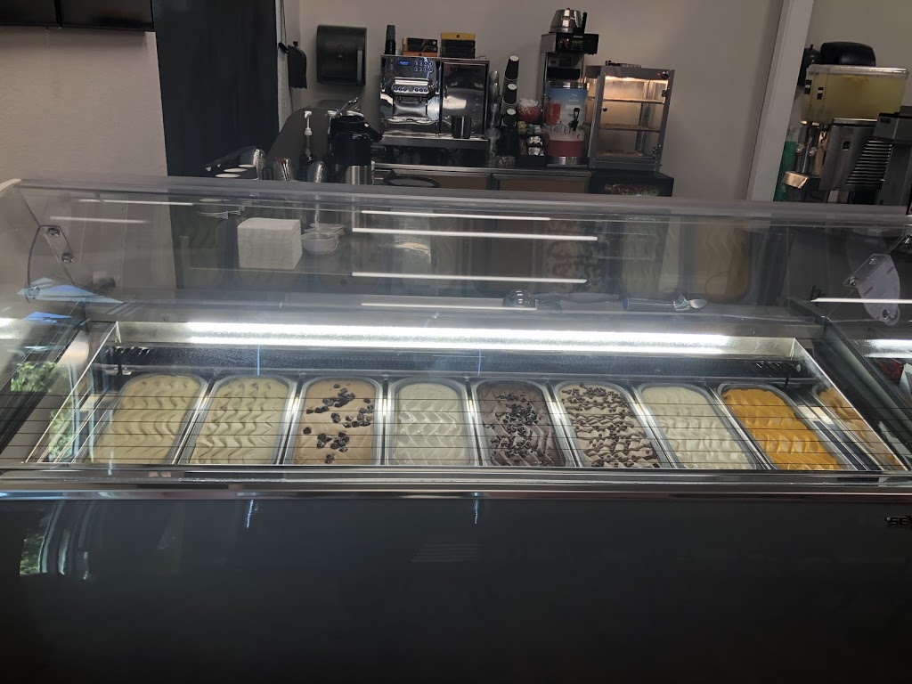 Ninas Coffee House | cafe | 117 Moorings Dr, Lantana, FL 33462, USA | 5614082789 OR +1 561-408-2789