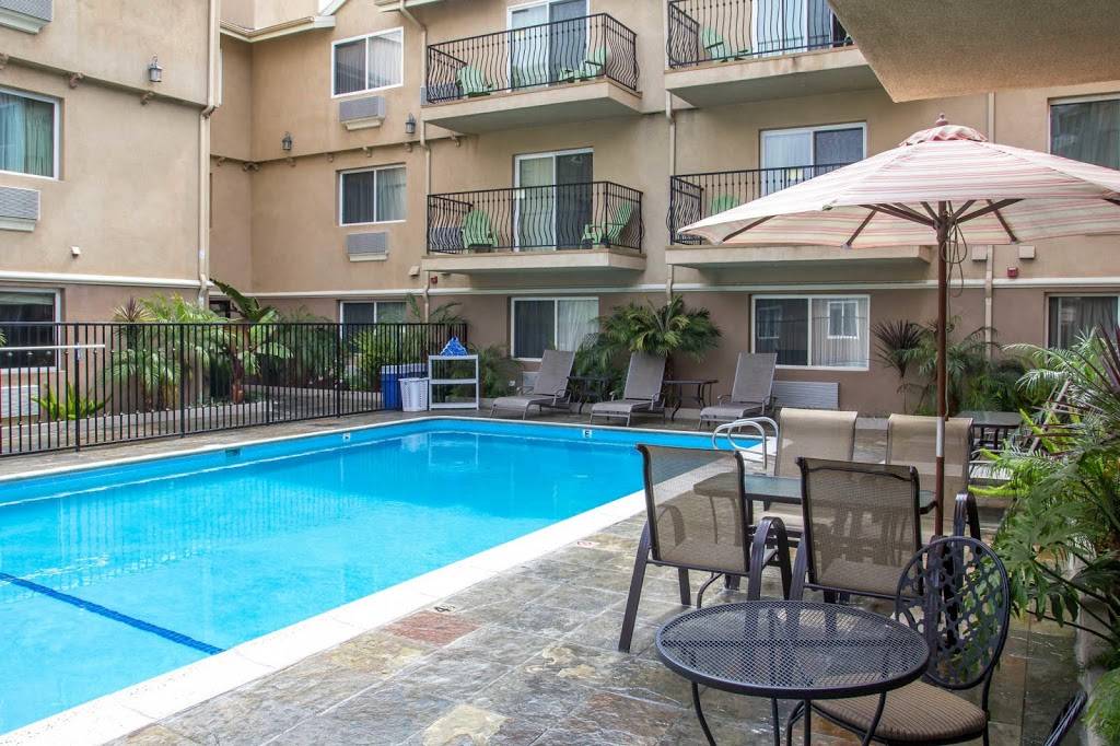 Comfort Inn Cockatoo Near LAX Airport | restaurant | 11500 Acacia Ave, Hawthorne, CA 90250, USA | 3109733335 OR +1 310-973-3335