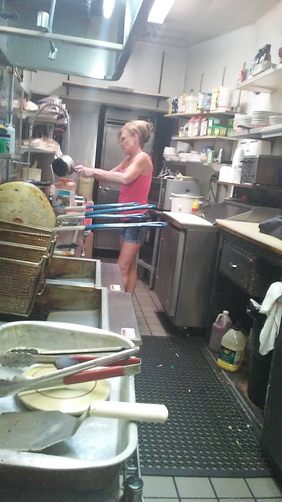 Dennys Blue Angel | restaurant | 3268 Belmont St, Bellaire, OH 43906, USA | 7406764810 OR +1 740-676-4810