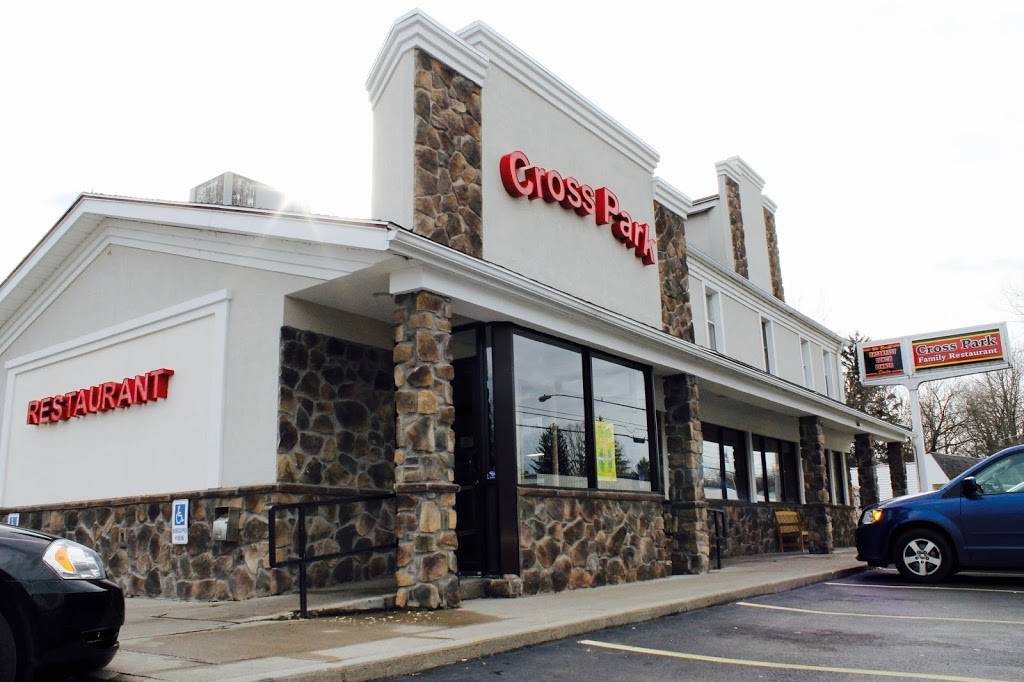 CrossPark Family Restaurant | restaurant | 1121 E Union St, Newark, NY 14513, USA | 3153319120 OR +1 315-331-9120