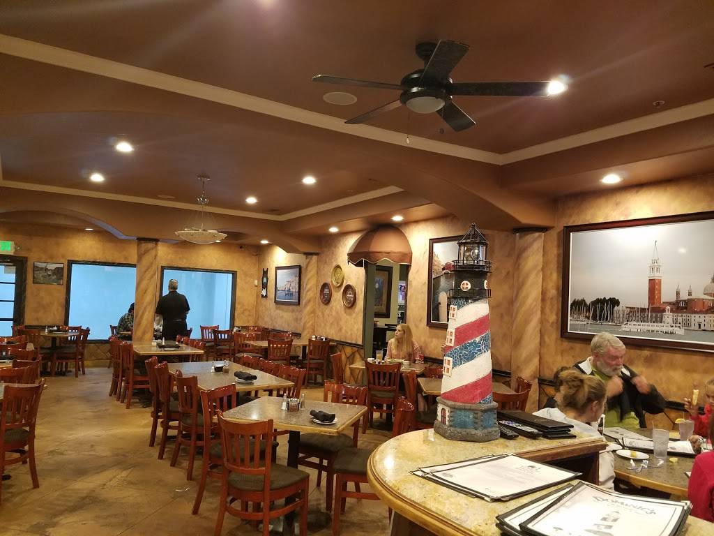 Dominics Italian Restaurant | restaurant | 268 Harbor Drive S., Oceanside, CA 92054, USA | 7607541881 OR +1 760-754-1881