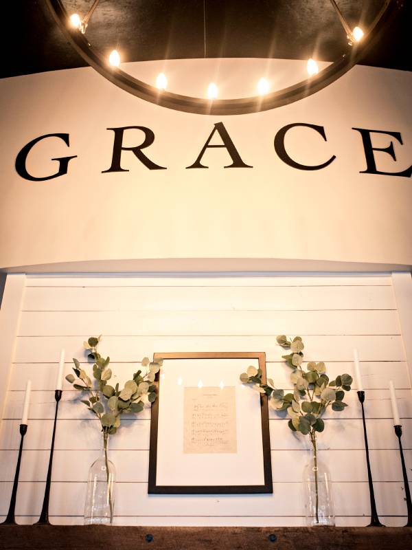 Grace Coffee and Wine | restaurant | 42 W Countryside Pkwy, Yorkville, IL 60560, USA | 6303852148 OR +1 630-385-2148
