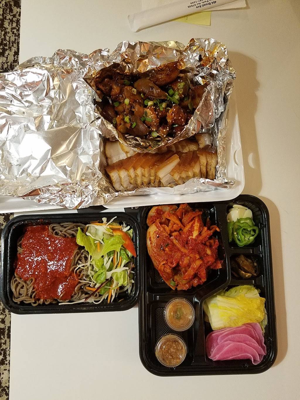 Bossam House 보쌈집 | restaurant | 1631, 464 Broad Ave, Palisades Park, NJ 07650, USA | 2019471200 OR +1 201-947-1200