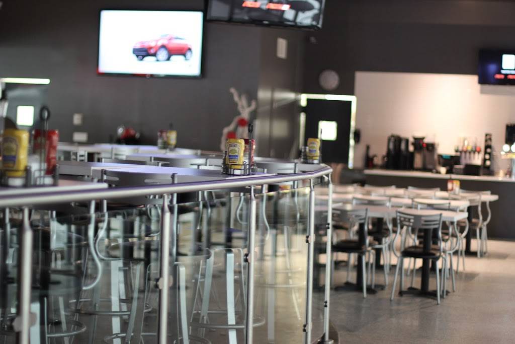 La Loge | restaurant | 499 Boulevard Labrosse, Gatineau, QC J8P 4R1, Canada | 8196695353 OR +1 819-669-5353