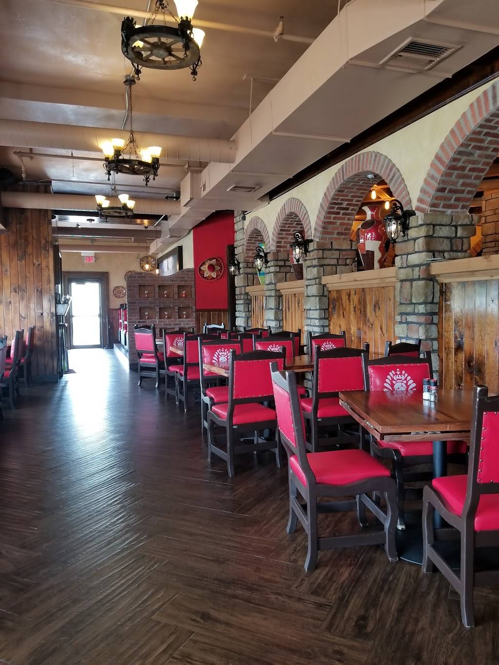 Casa Real Restaurants | restaurant | 3100 W White Oaks Dr, Springfield, IL 62704, USA | 2173035323 OR +1 217-303-5323