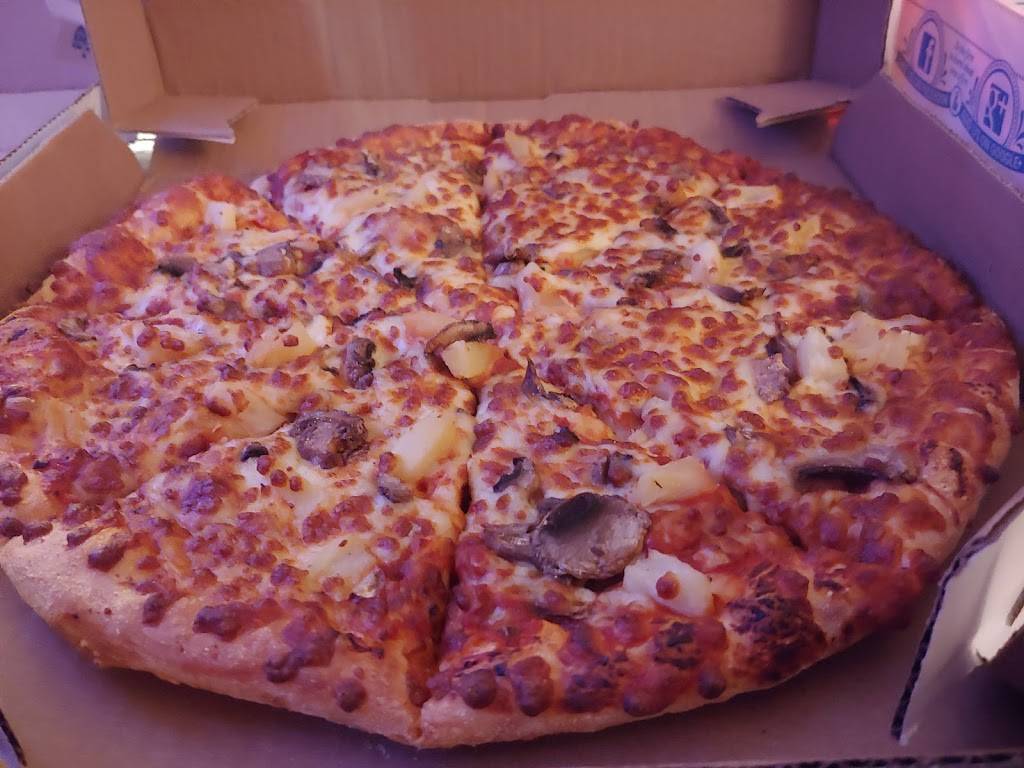 Dominos Pizza | meal delivery | 182 Wilson Ave, North York, ON M5M 4N7, Canada | 6474937300 OR +1 647-493-7300