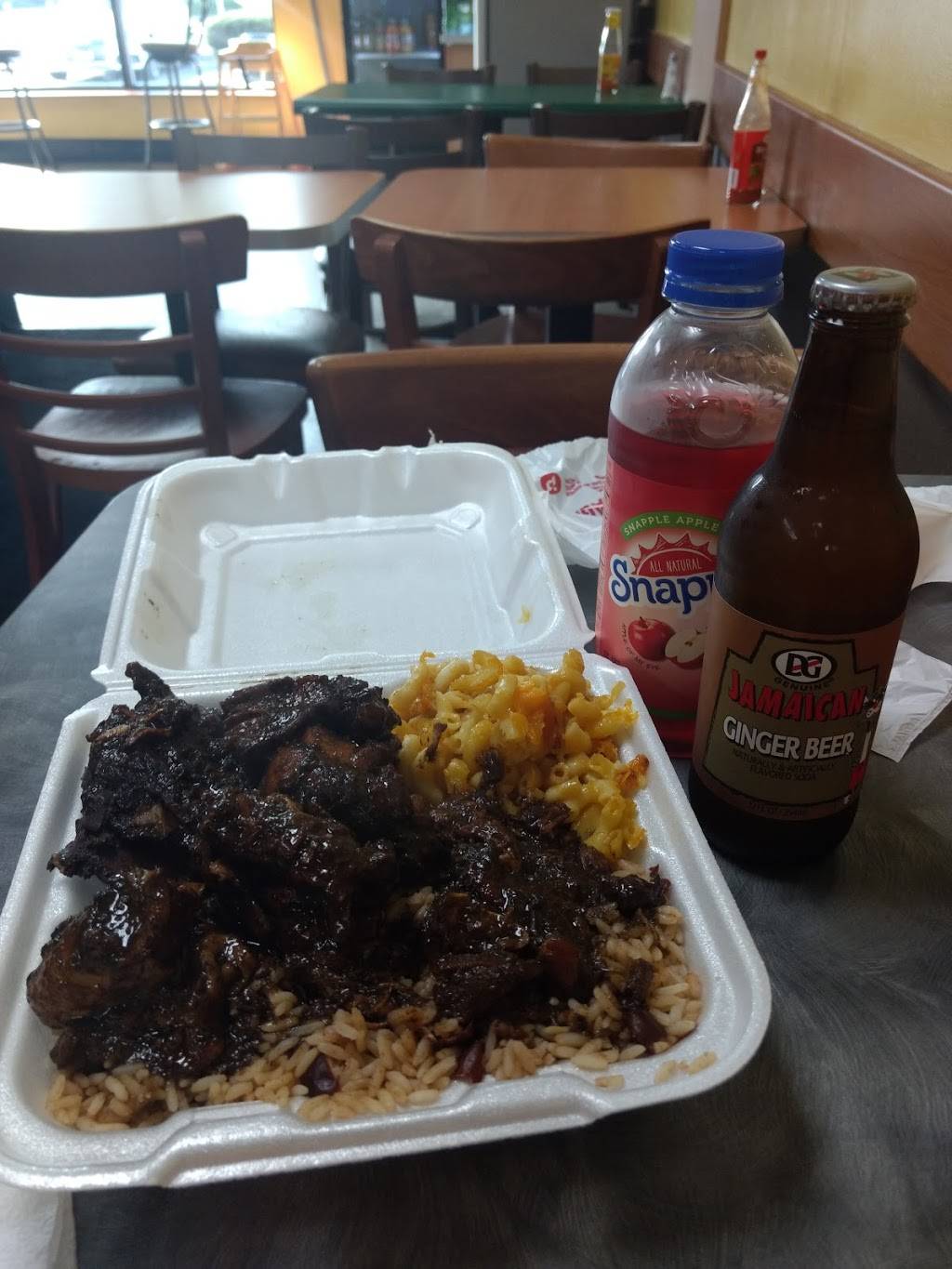 The Lighthouse | restaurant | 1975 N Olden Ave, Ewing Township, NJ 08618, USA | 6098825876 OR +1 609-882-5876