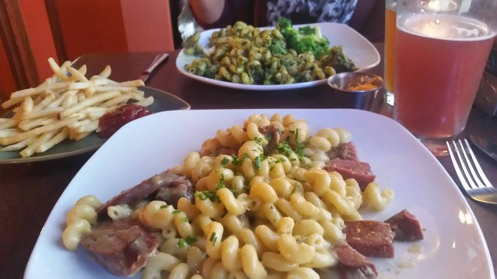 Harvest Ale House | restaurant | S Market St, Paxton, IL 60957, USA | 2179796465 OR +1 217-979-6465