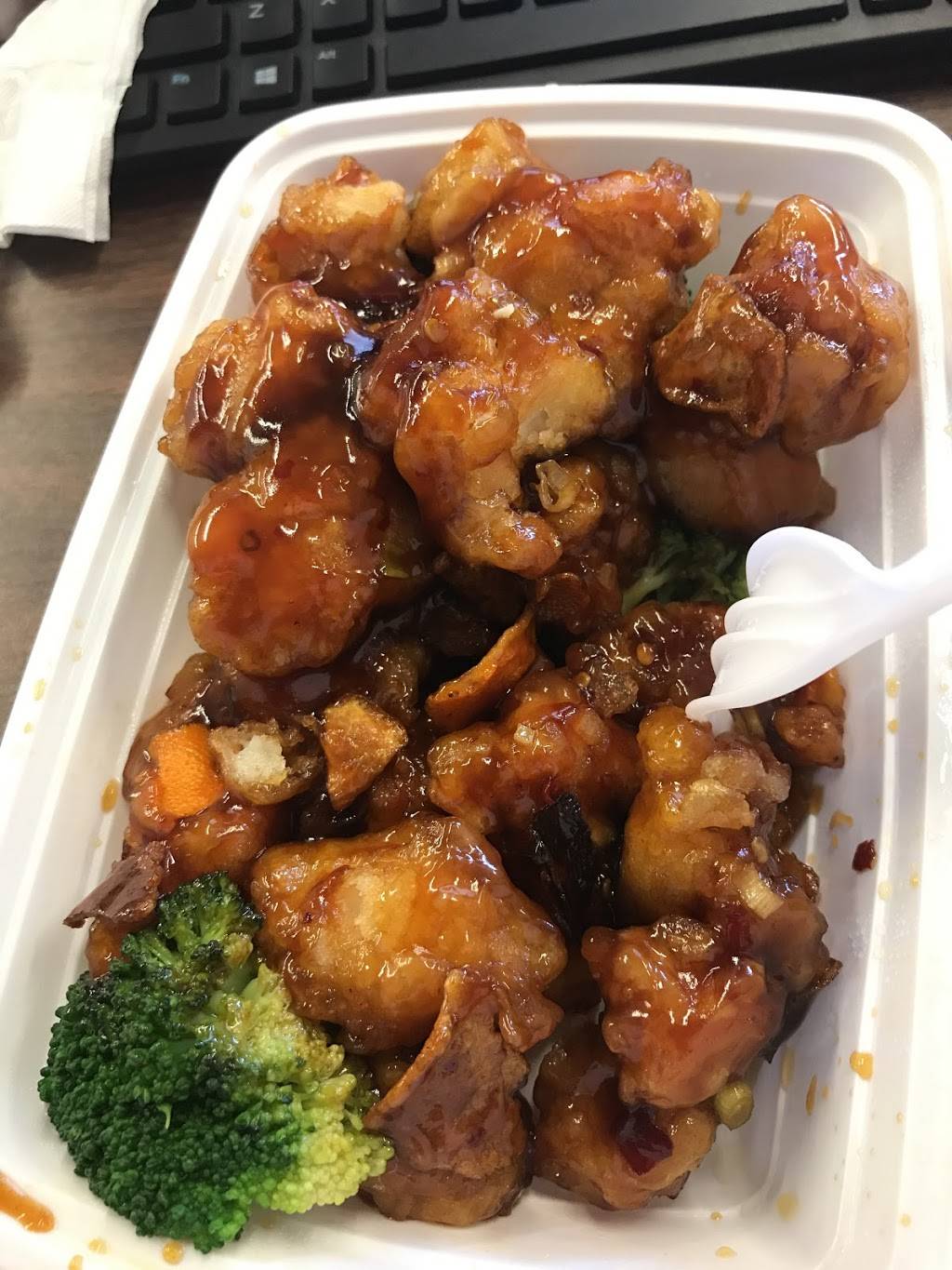 New Choi Hee II | restaurant | 59-07 Grand Ave, Maspeth, NY 11378, USA | 7184161010 OR +1 718-416-1010