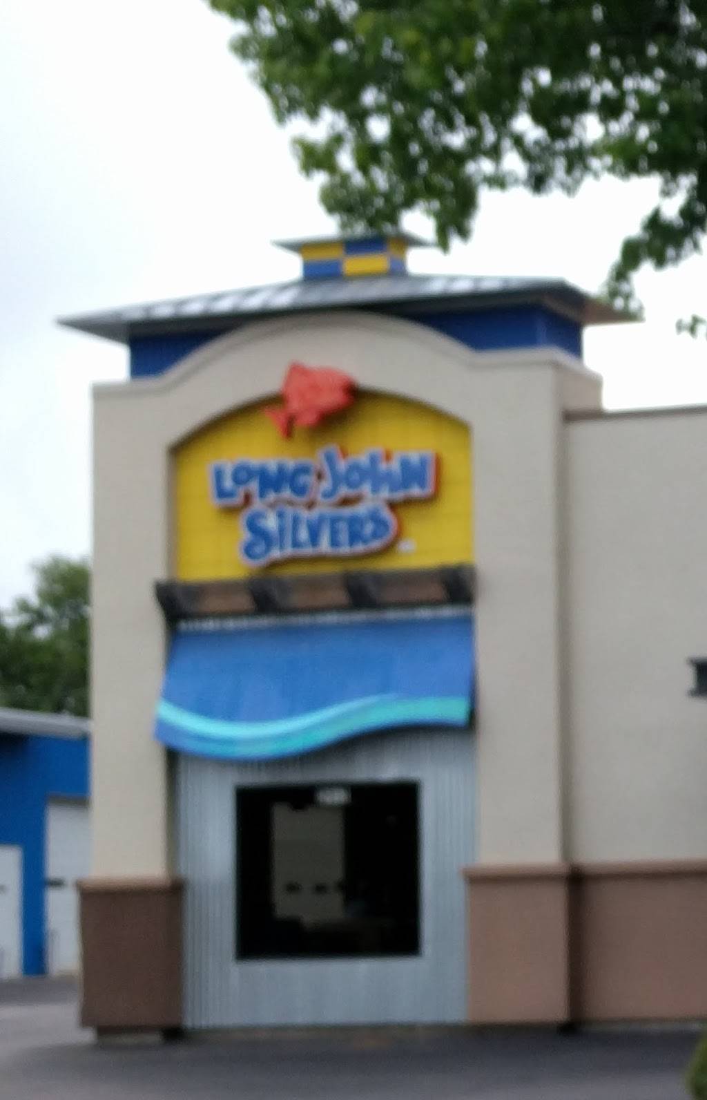 Long John Silvers | restaurant | 2415 8th Ave, Greeley, CO 80631, USA | 9703523771 OR +1 970-352-3771