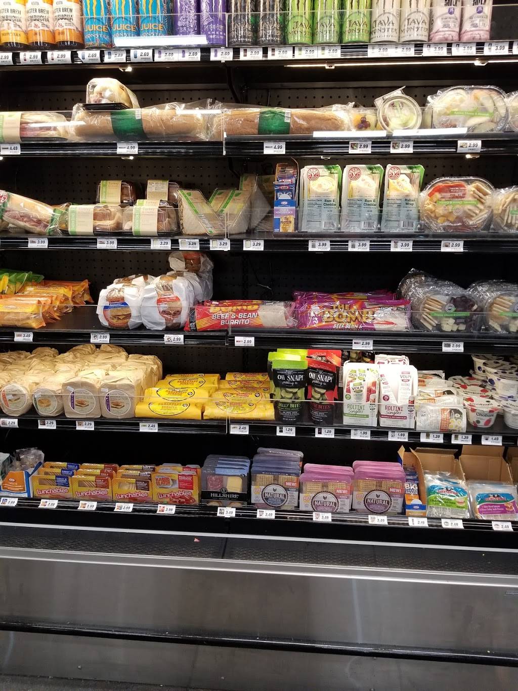 Thorntons Gas Station | bakery | 1351 34th St N, St. Petersburg, FL 33713, USA | 7273210568 OR +1 727-321-0568