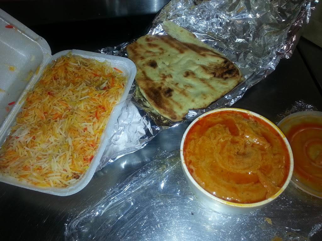 Pizza Pizza | meal delivery | 300 Taunton Rd E, Oshawa, ON L1G 7T4, Canada | 9054271111 OR +1 905-427-1111