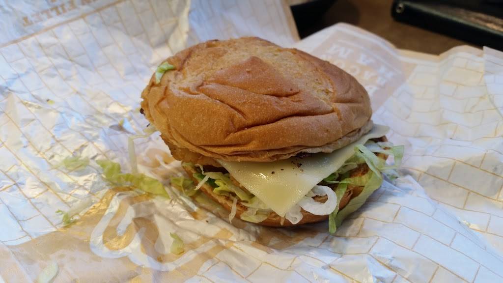 Arbys | restaurant | 6807 Tecumseh Rd E, Windsor, ON N8T 1E8, Canada | 5199459191 OR +1 519-945-9191