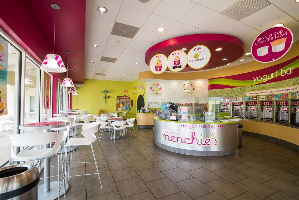 Menchies Frozen Yogurt | bakery | 205 S Santa Fe Ave, Edmond, OK 73003, USA | 4052163644 OR +1 405-216-3644