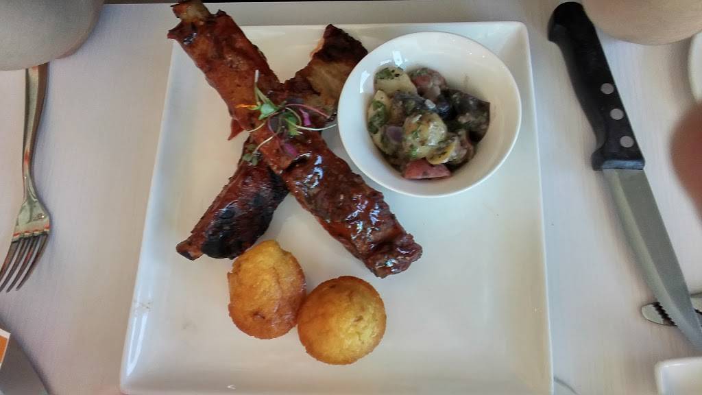 DW Bistro | restaurant | 9275 W Russell Rd #190, Las Vegas, NV 89148, USA | 7025275200 OR +1 702-527-5200