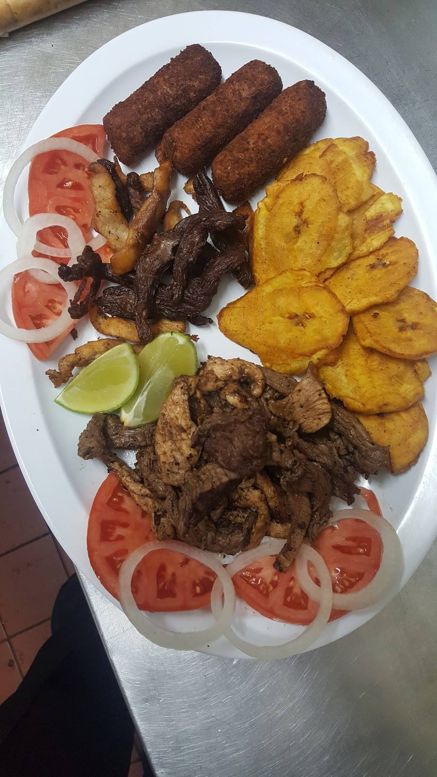 Candida Restaurant Cafeteria | restaurant | 2123 10th Ave N, Lake Worth, FL 33461, USA | 5615888720 OR +1 561-588-8720