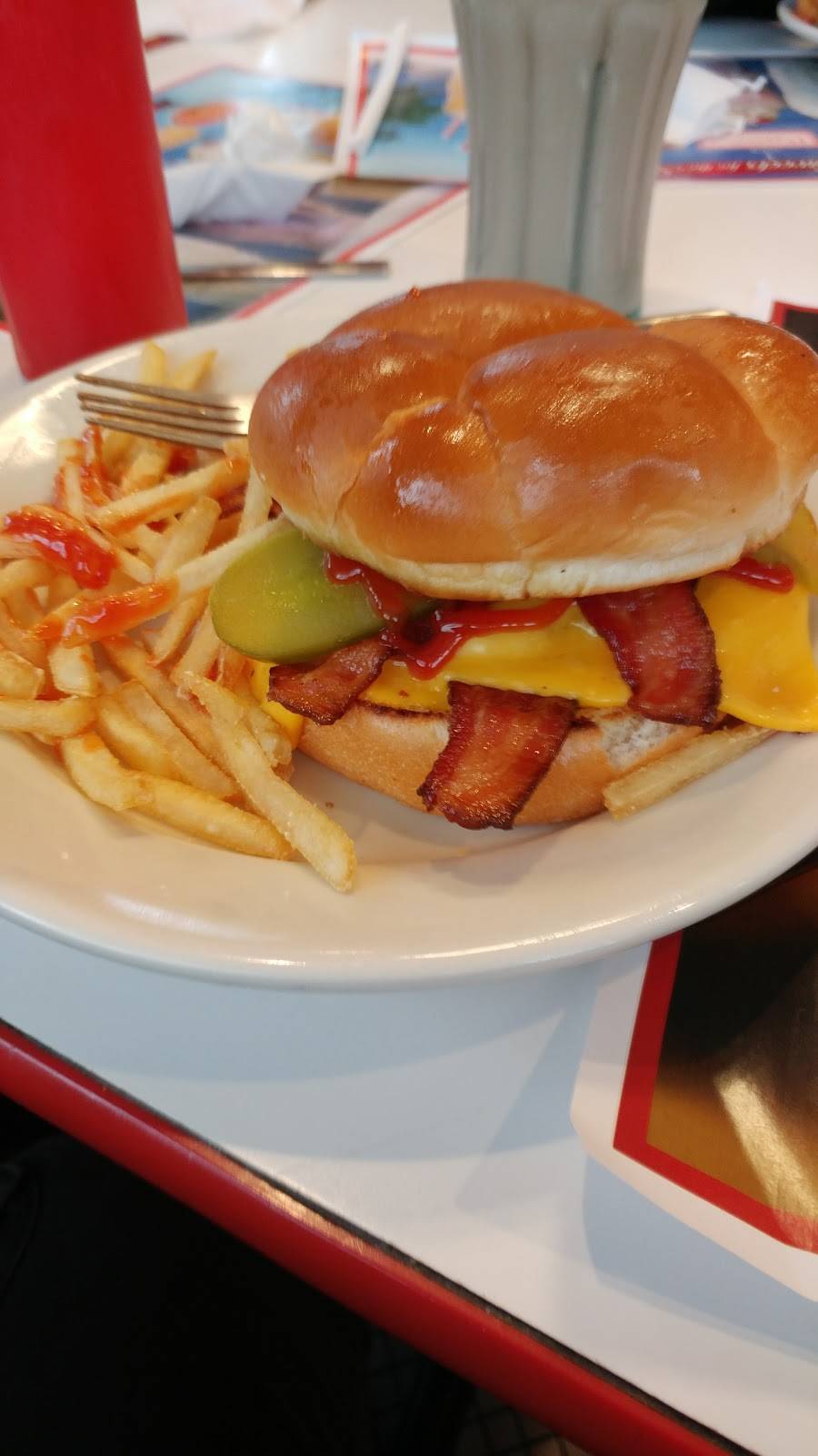 Steak n Shake | restaurant | 8420 Springboro Rd, Miamisburg, OH 45342, USA | 9374361949 OR +1 937-436-1949