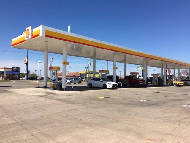 Domino C-Store | restaurant | 2601 S Country Club Rd, El Reno, OK 73036, USA | 4052629690 OR +1 405-262-9690