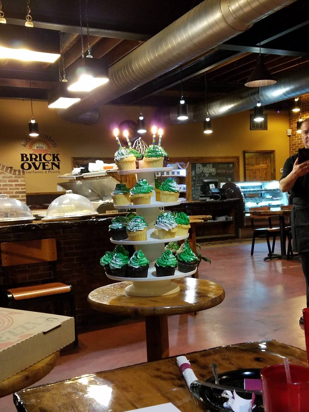 Ricca Brothers Brick Oven Pizzeria | restaurant | 104 Fairview Ave, Hammonton, NJ 08037, USA | 6097047070 OR +1 609-704-7070