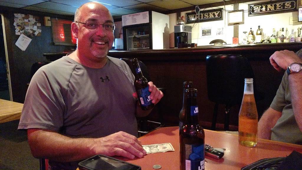 Rascals Saloon | restaurant | 417 Broad St, Dover, OH 44622, USA | 3303433734 OR +1 330-343-3734