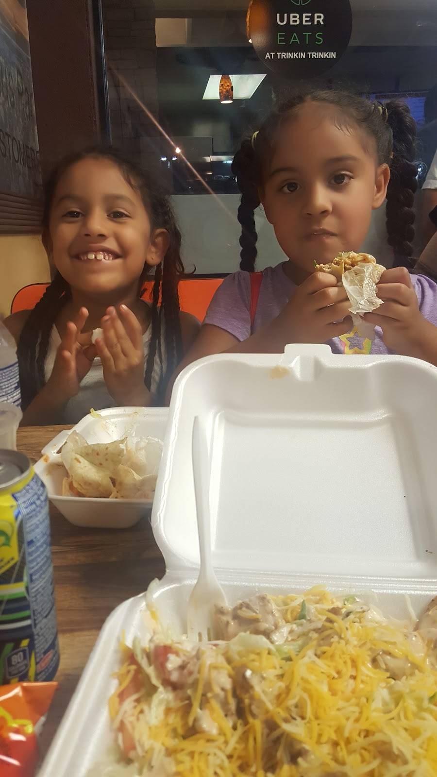 Trinkin Trinkin | restaurant | 20717 NW 2nd Ave, Miami Gardens, FL 33169, USA | 7869556012 OR +1 786-955-6012