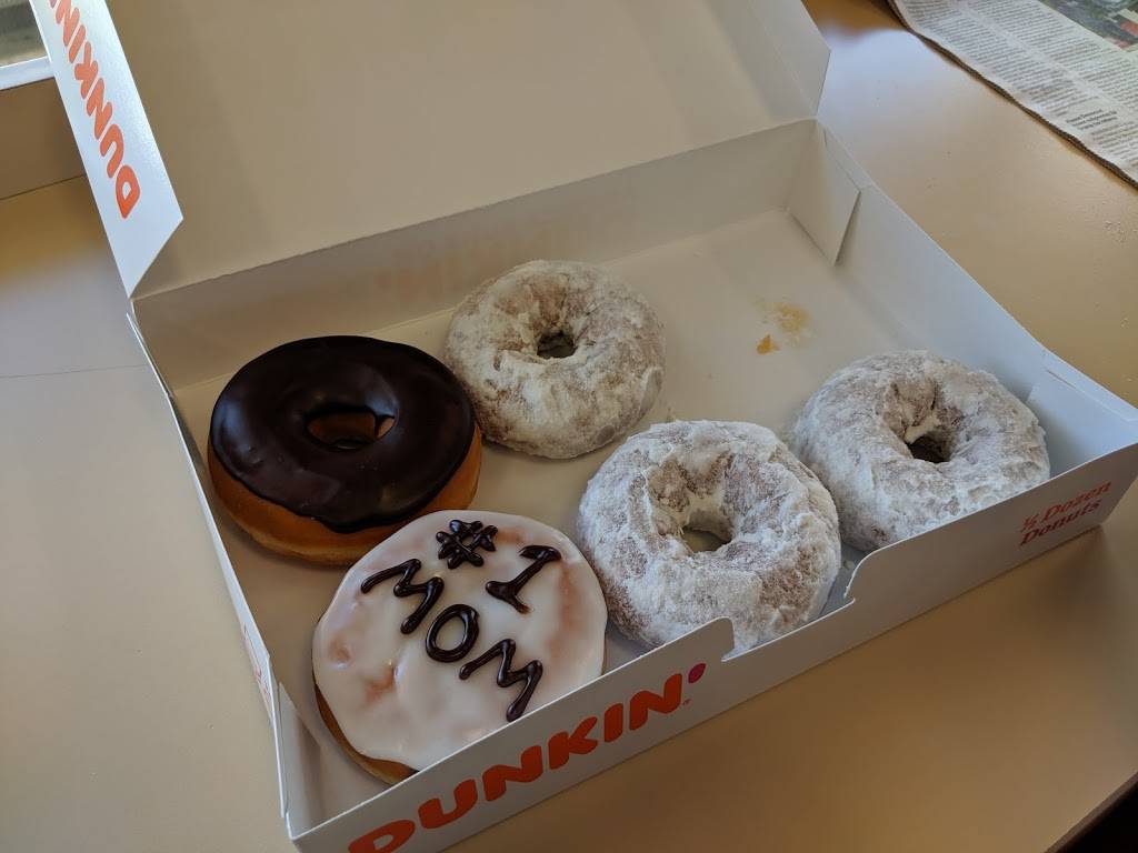 Dunkin | bakery | 120 Blue River Pkwy, Silverthorne, CO 80498, USA | 9704680520 OR +1 970-468-0520