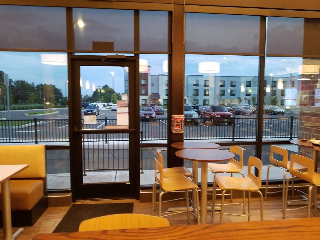 Wendys | restaurant | 2533 US-130, East Windsor, NJ 08512, USA | 6098602545 OR +1 609-860-2545