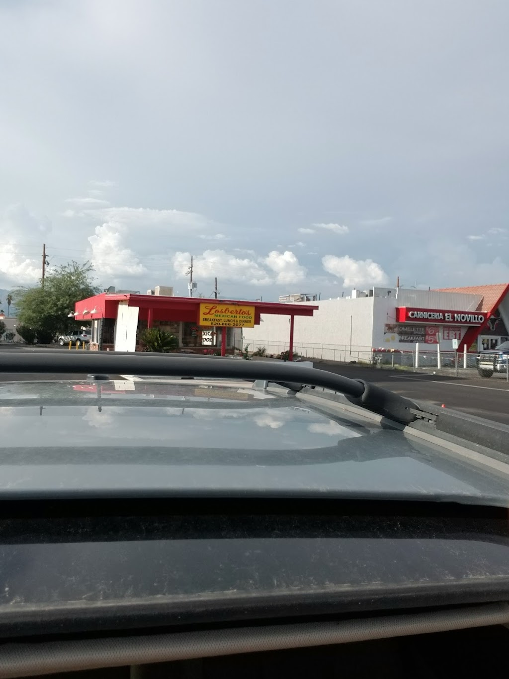 Los Bertos | restaurant | 7865 E Golf Links Rd, Tucson, AZ 85730, USA | 5208862077 OR +1 520-886-2077