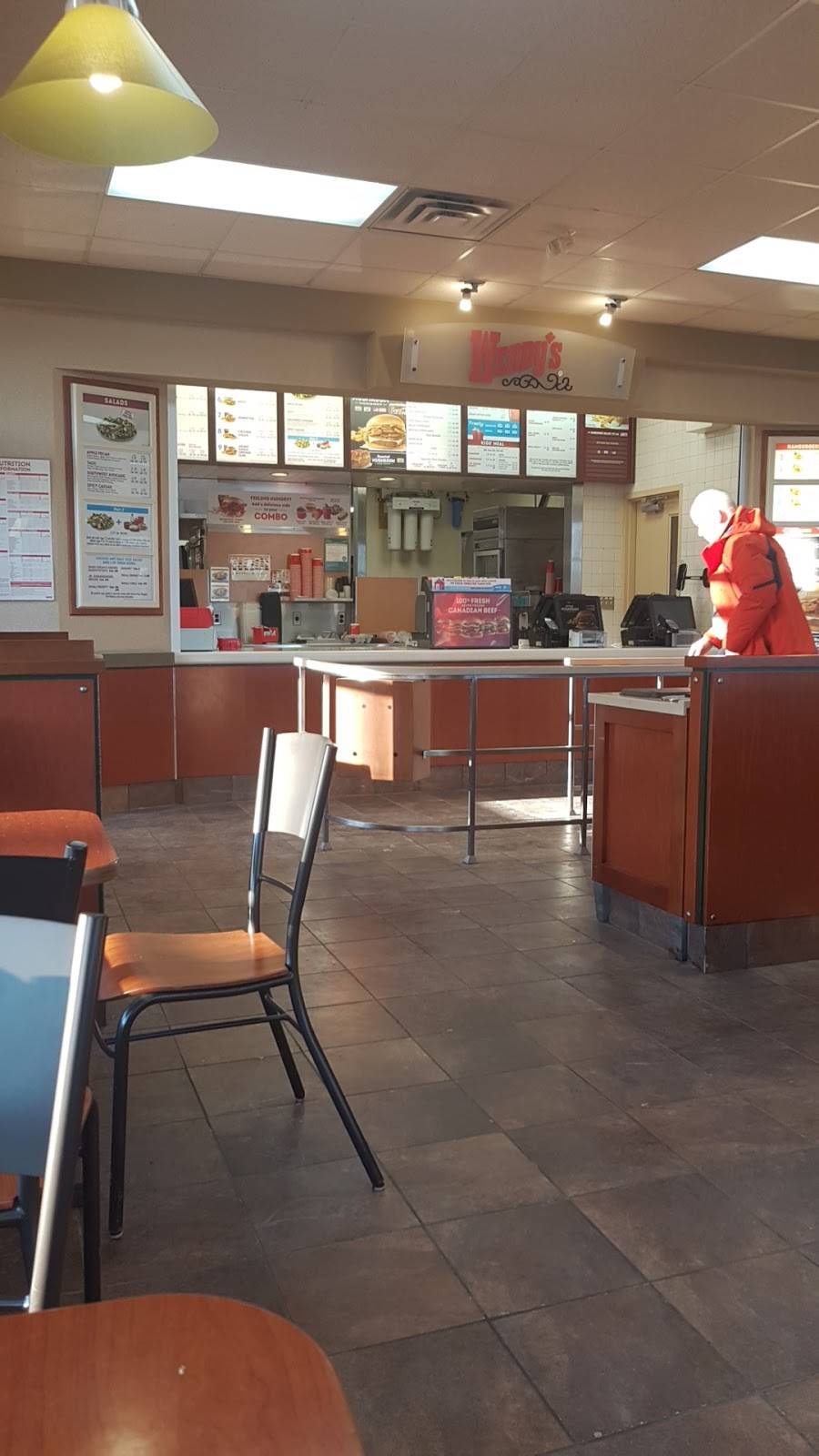 Wendys | restaurant | 17725 Yonge St, Newmarket, ON L3Y 7C1, Canada | 9058539861 OR +1 905-853-9861