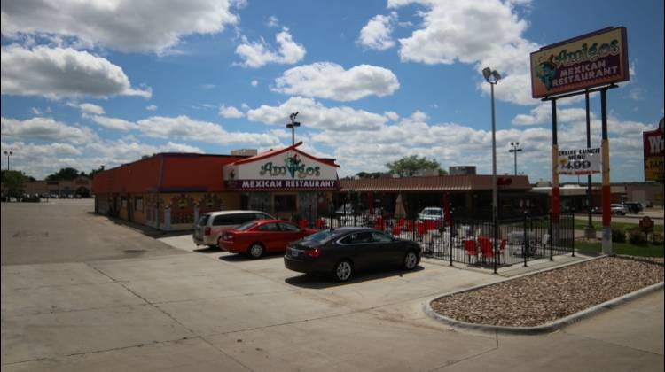 Amigos Mexican Restaurant | restaurant | 5809 University Ave, Cedar Falls, IA 50613, USA | 3192667771 OR +1 319-266-7771