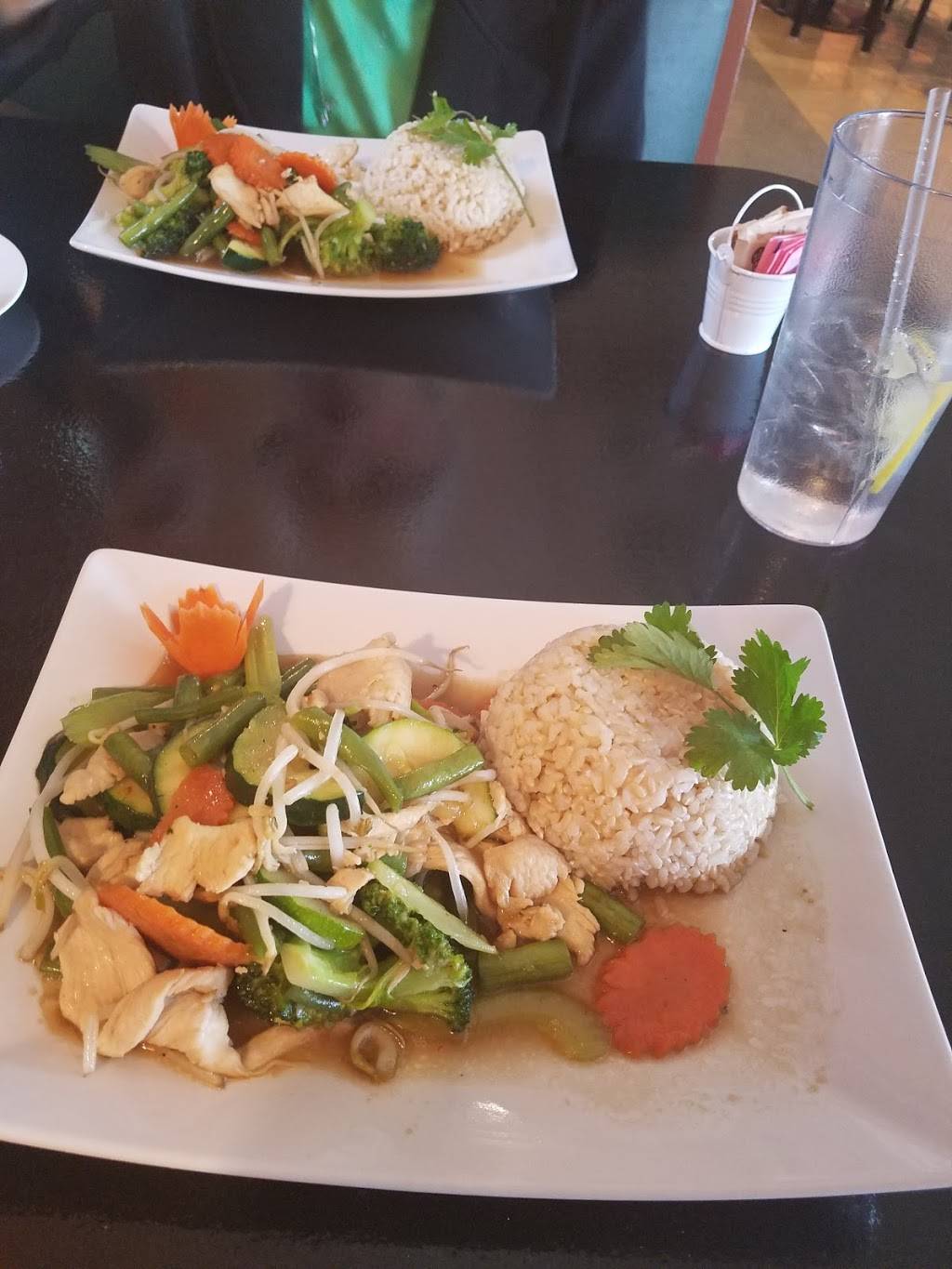 Kanlaya Thai Kitchen | restaurant | 4779 William Flinn Hwy, Allison Park, PA 15101, USA | 4122133800 OR +1 412-213-3800