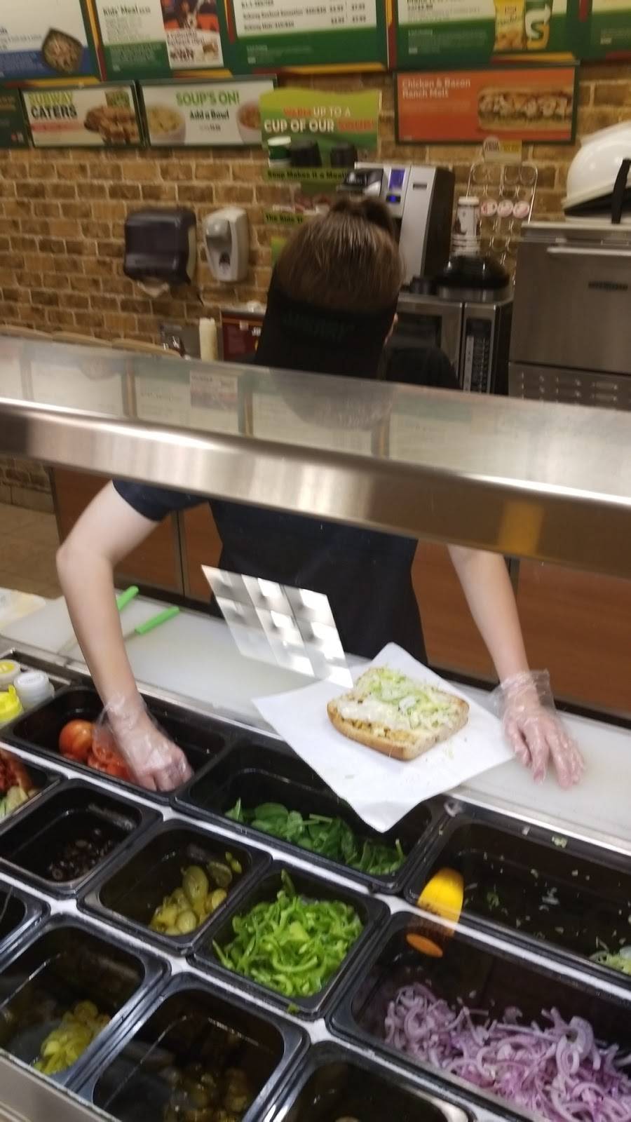 Subway | restaurant | 1240 Main St #13, Hamilton, OH 45013, USA | 5138442929 OR +1 513-844-2929