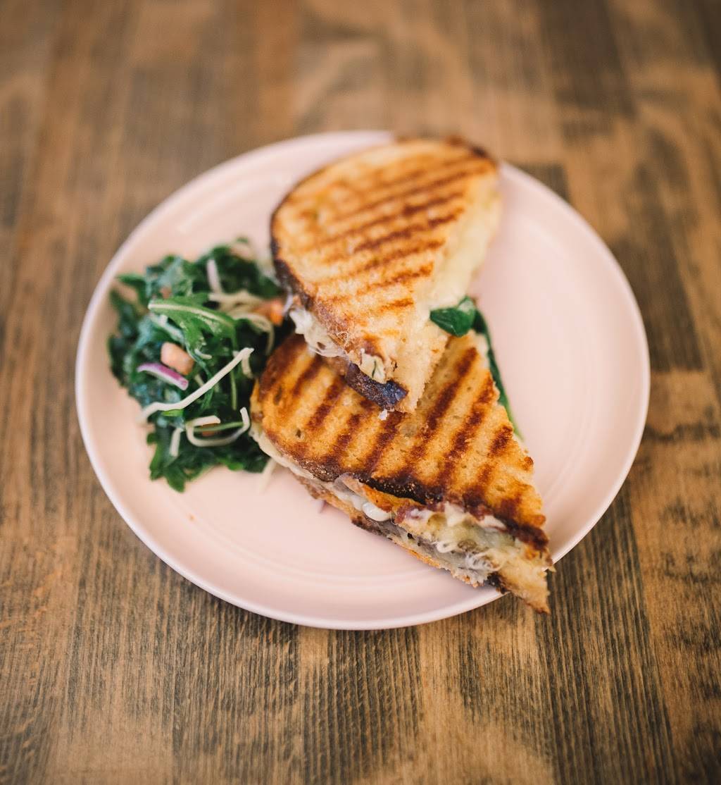 1808 American Bistro | restaurant | 29 E Winter St, Delaware, OH 43015, USA | 7404174373 OR +1 740-417-4373