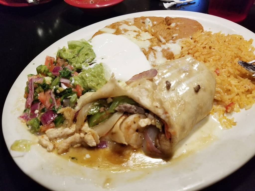 Agave Mexican Grill | restaurant | 851 S Garfield Ave, Traverse City, MI 49686, USA | 2319294408 OR +1 231-929-4408