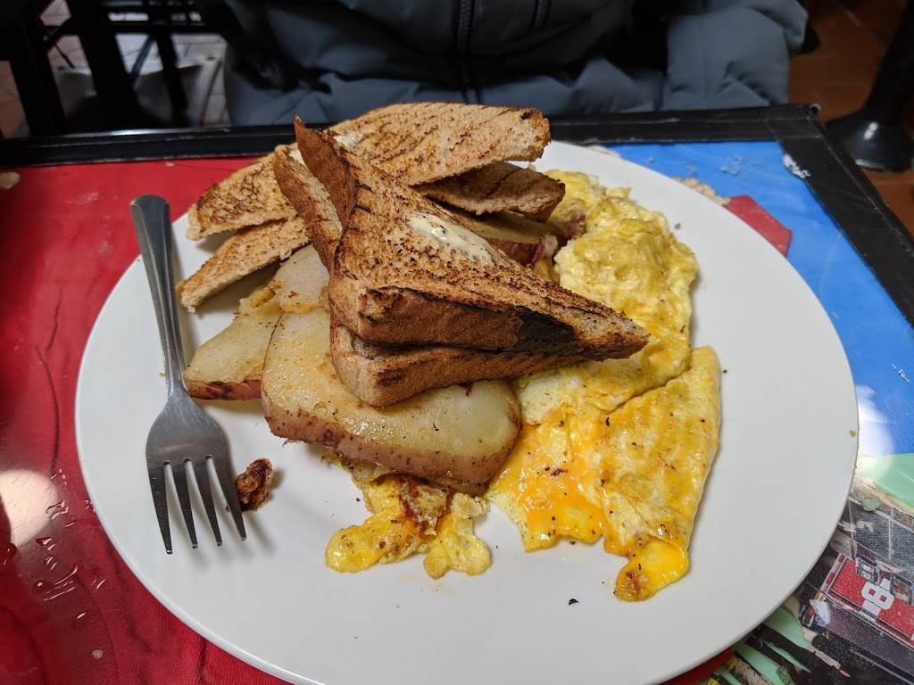 Louis Family Restaurant | restaurant | 286 Brook St, Providence, RI 02906, USA | 4018615225 OR +1 401-861-5225