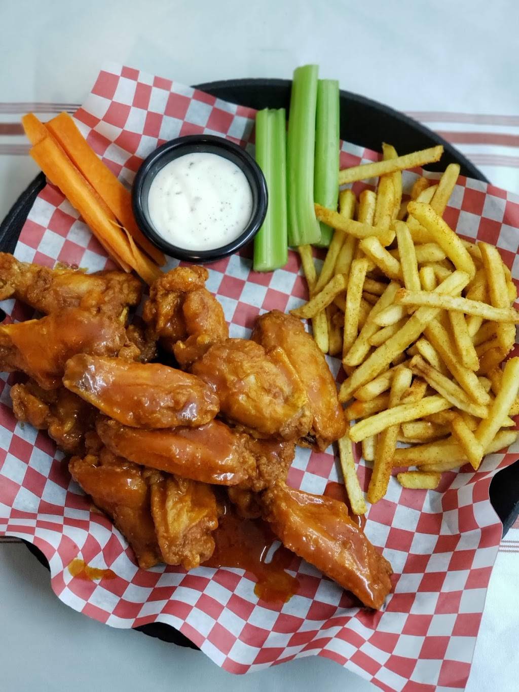 Medinas Taqueria | restaurant | 1141 E Walnut St Unit A, Garland, TX 75040, USA | 2145848385 OR +1 214-584-8385