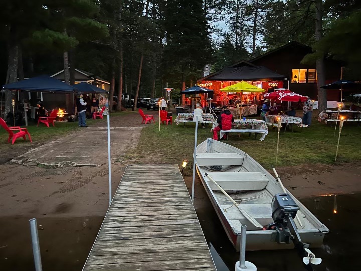 Reel Livin Resort and Campground | restaurant | 12463 N Reel Livin Dr, Hayward, WI 54843, USA | 7154623822 OR +1 715-462-3822