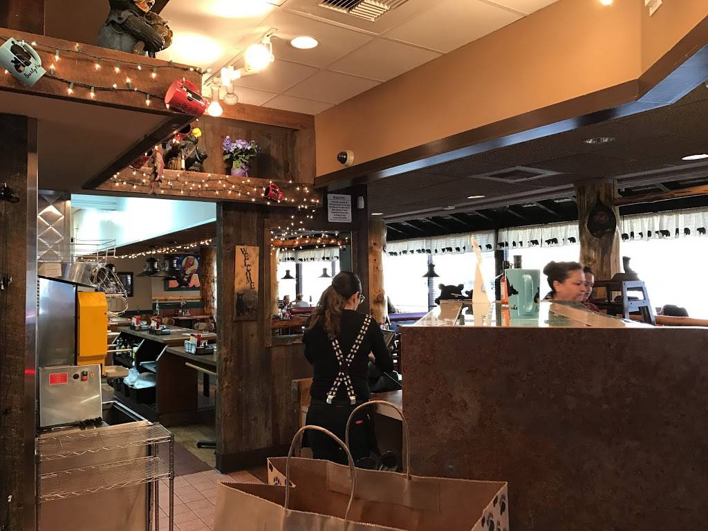 Vacaville Black Bear Diner | restaurant | 951 Merchant St, Vacaville, CA 95688, USA | 7074481500 OR +1 707-448-1500