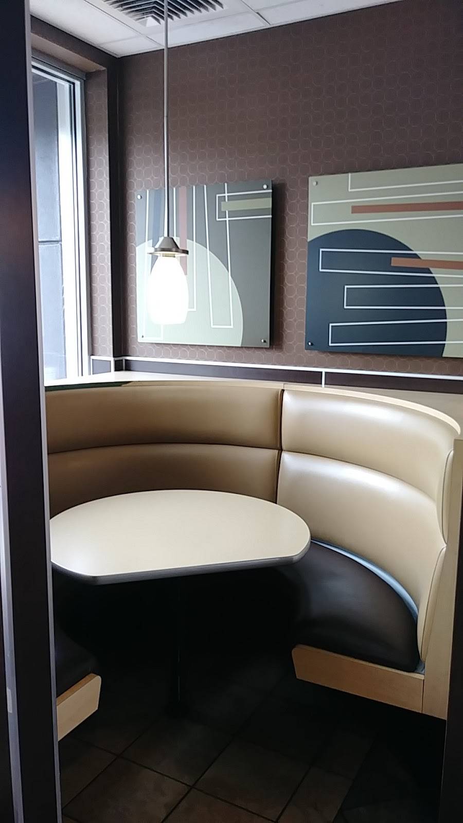 McDonalds | cafe | 2760 E Andrew Johnson Hwy, Greeneville, TN 37745, USA | 4237988979 OR +1 423-798-8979