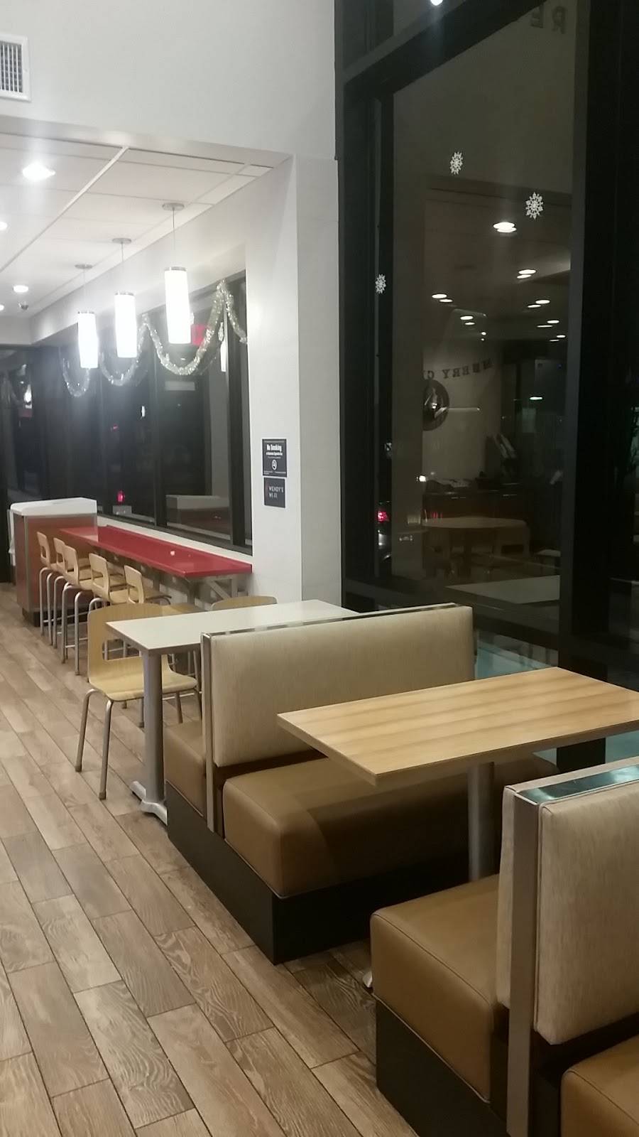 Wendys | restaurant | 25 Putnam St, Staten Island, NY 10312, USA | 7185247817 OR +1 718-524-7817