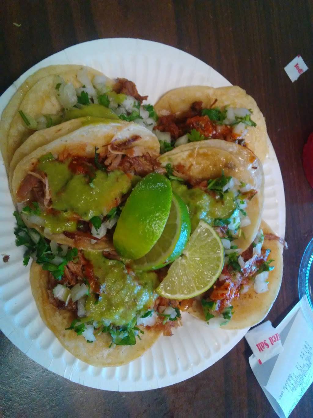 Tacos El Primo | restaurant | 19059 W Valley Blvd, Bloomington, CA 92316, USA | 9098774828 OR +1 909-877-4828