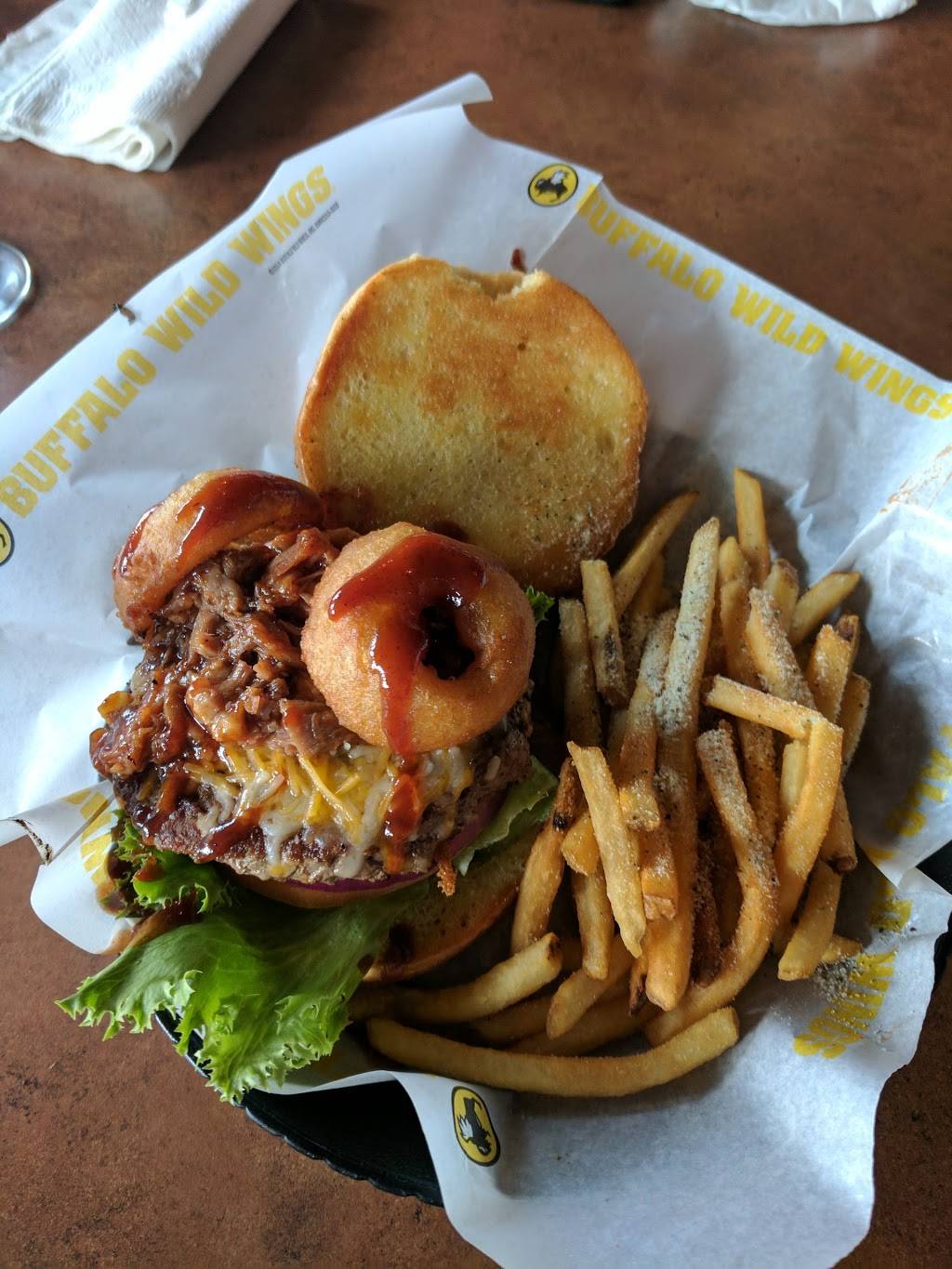 Buffalo Wild Wings | meal takeaway | 356 Laskin Rd, Virginia Beach, VA 23451, USA | 7573217337 OR +1 757-321-7337