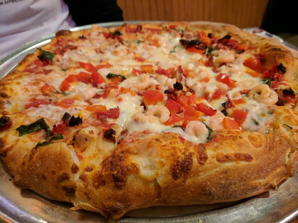 Pazzos Pizzeria | restaurant | 122 E Meadow Dr #9, Vail, CO 81657, USA | 9704769026 OR +1 970-476-9026