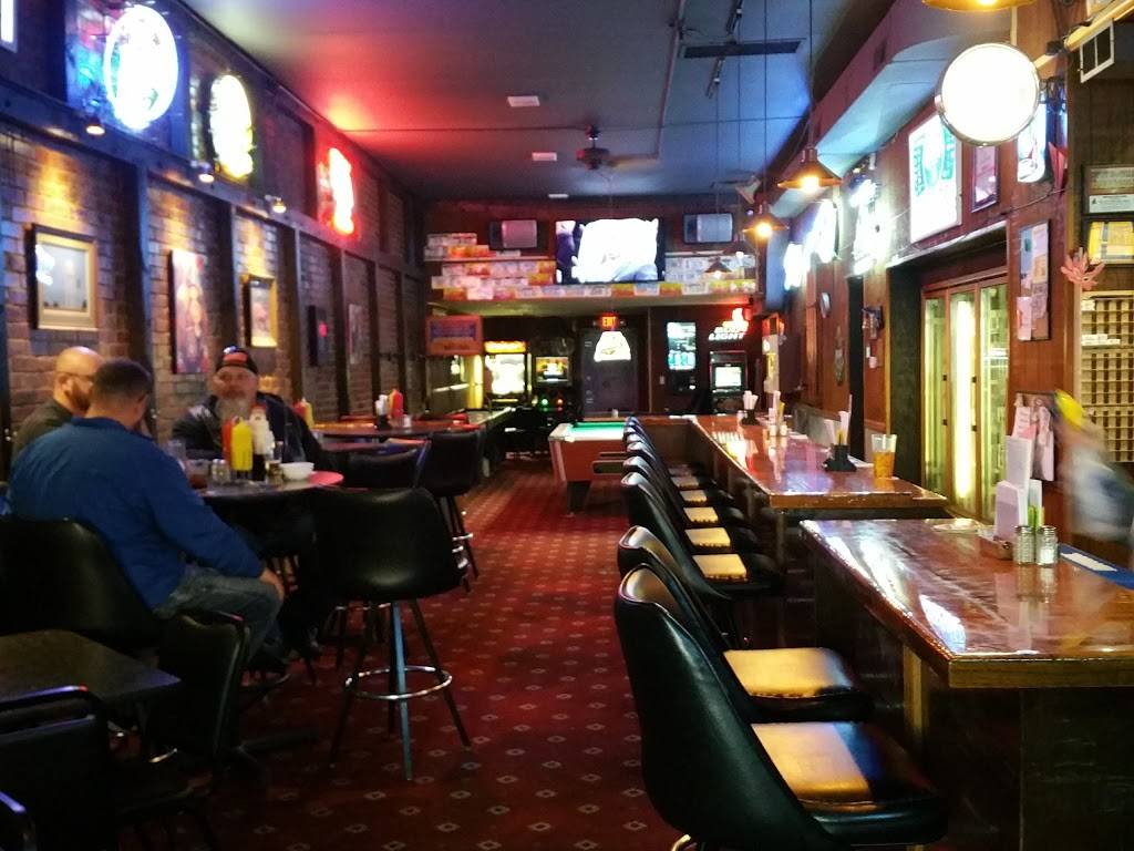 Tiffs Tavern | restaurant | 101-199 W Plum St, Doniphan, NE 68832, USA | 4028452720 OR +1 402-845-2720