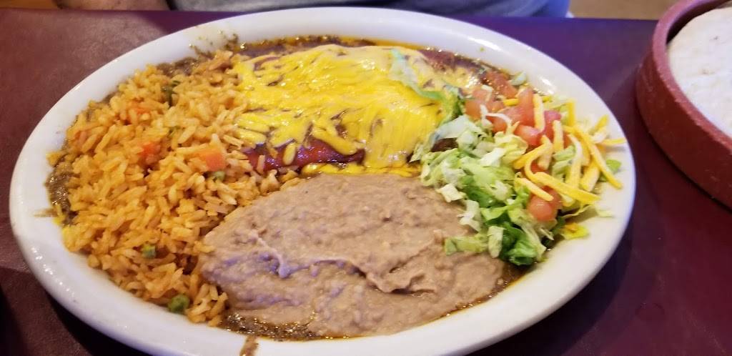 Sazon Mexican Cafe | cafe | 9822 Potranco Rd, San Antonio, TX 78251, USA | 2102561500 OR +1 210-256-1500