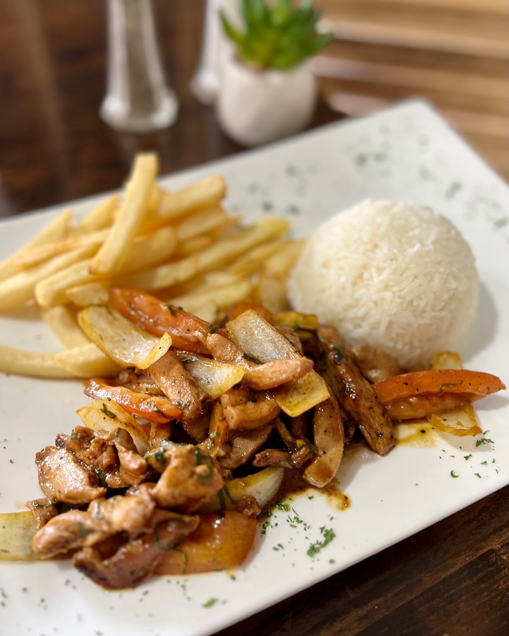 Inka’s restaurant | restaurant | 700 S Winchester Blvd, San Jose, CA 95128, USA | 4083202134 OR +1 408-320-2134