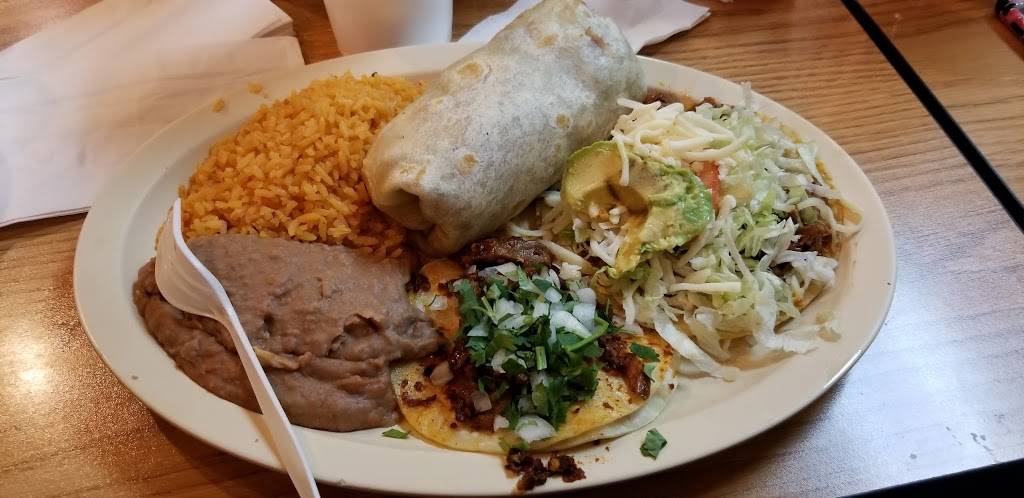Arandas Tacos | restaurant | 2448 US-30, Oswego, IL 60543, USA | 6308961709 OR +1 630-896-1709