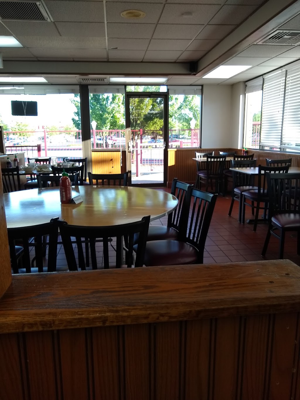 Three Sisters Restaurant | restaurant | 10615 E Sprague Ave, Spokane Valley, WA 99206, USA | 5099282580 OR +1 509-928-2580