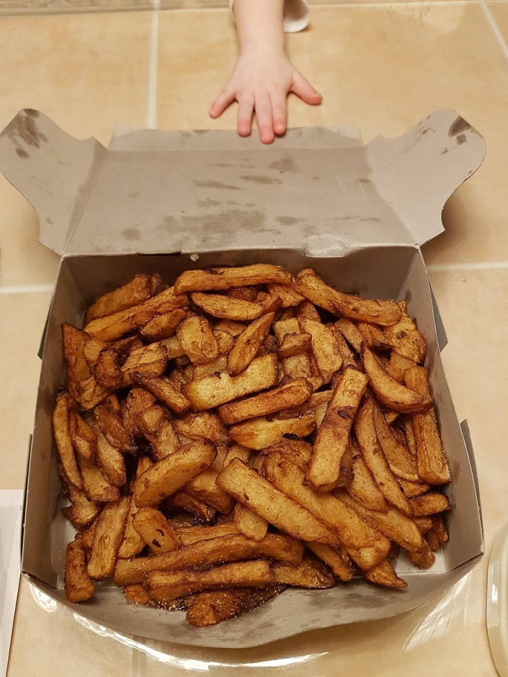 Restaurant 4 Coins | restaurant | 686 Rue Fournier, Saint-Jérôme, QC J7Z 4W5, Canada | 4505044111 OR +1 450-504-4111